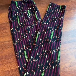 LulaRoe pencil OS leggings